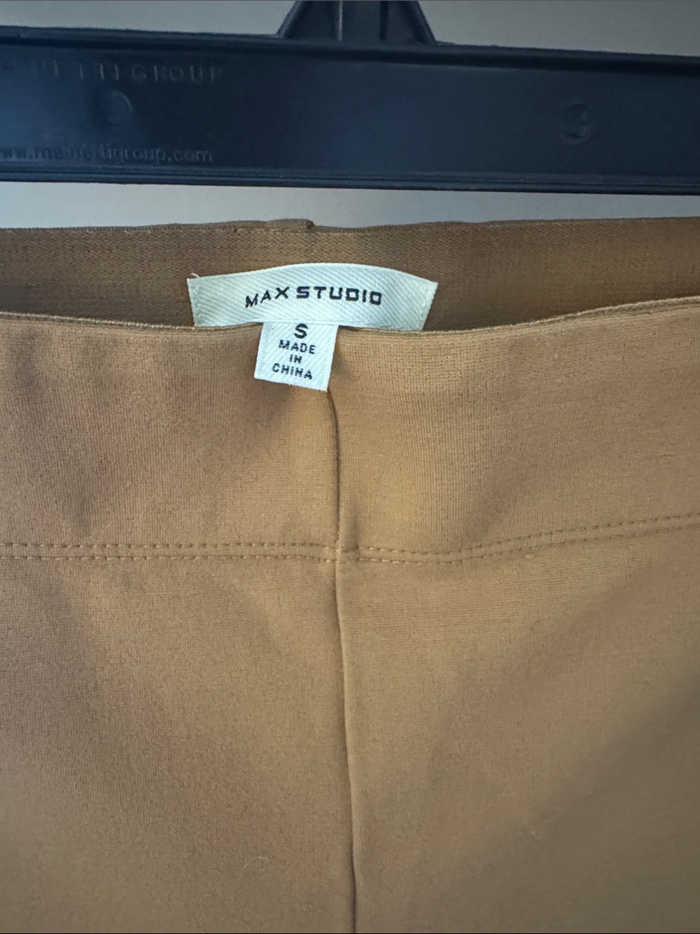Women’s Max Studio Tan/Camel Slim Pants Size Small